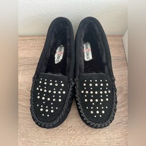 New in Box Minnetonka black crystal Starling Slipper Loafers 8/39